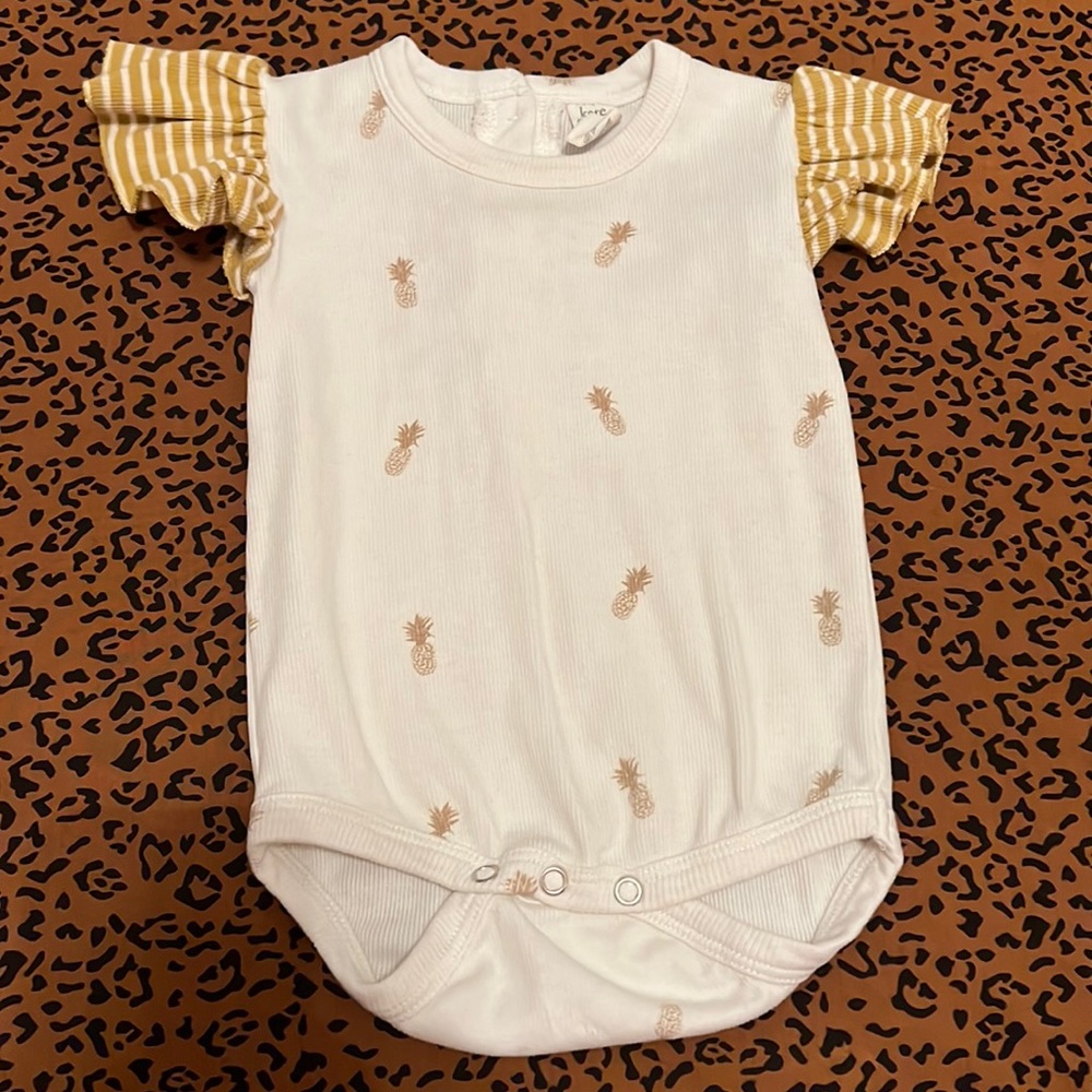 Kate Quinn 6-12 Flutter Sleeve Pineapple Onesie